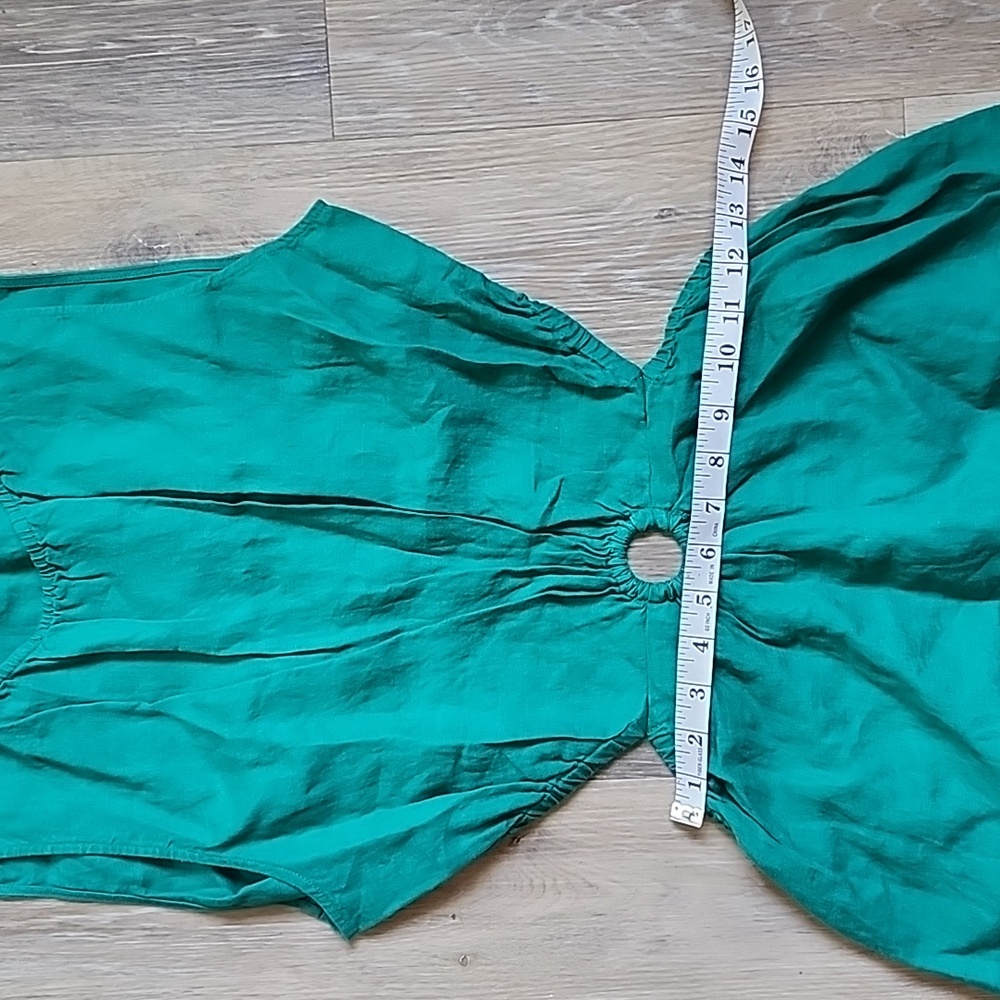 Emerald Cut- Out Green Sleeveless Sundress - Picture 5 of 14